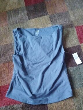 GAP Women's Scoop Neck Tank Top in Slate